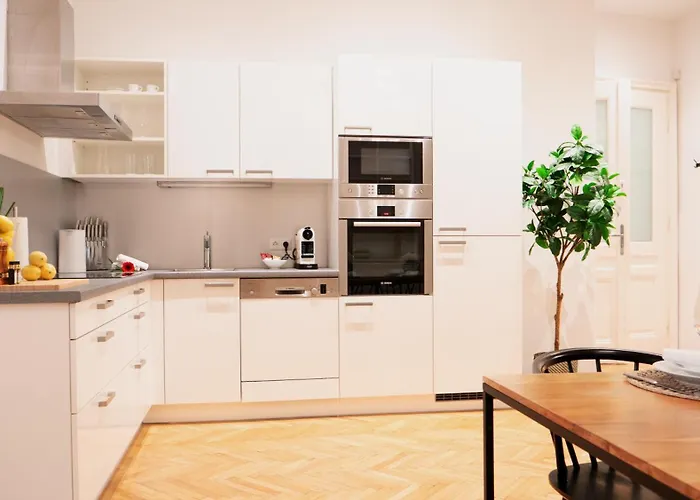 Smile Apartments \