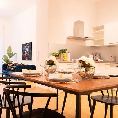 Smile Apartments 