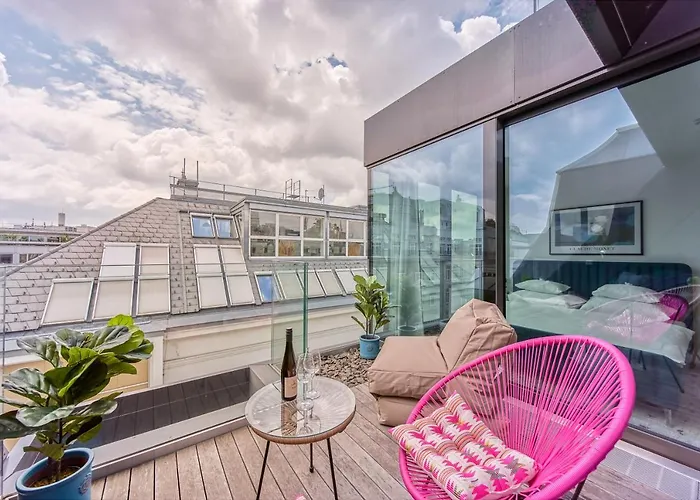 Smile Apartments \